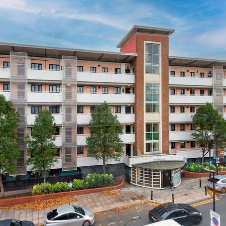Bright, Nice Interior, Close To The City, 2 Bedroom Apartment London Exterior photo