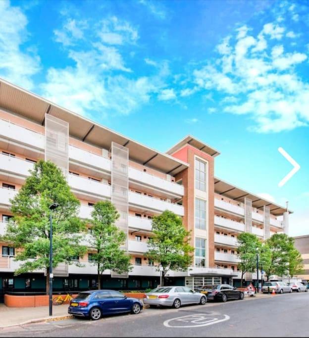 Bright, Nice Interior, Close To The City, 2 Bedroom Apartment London Exterior photo